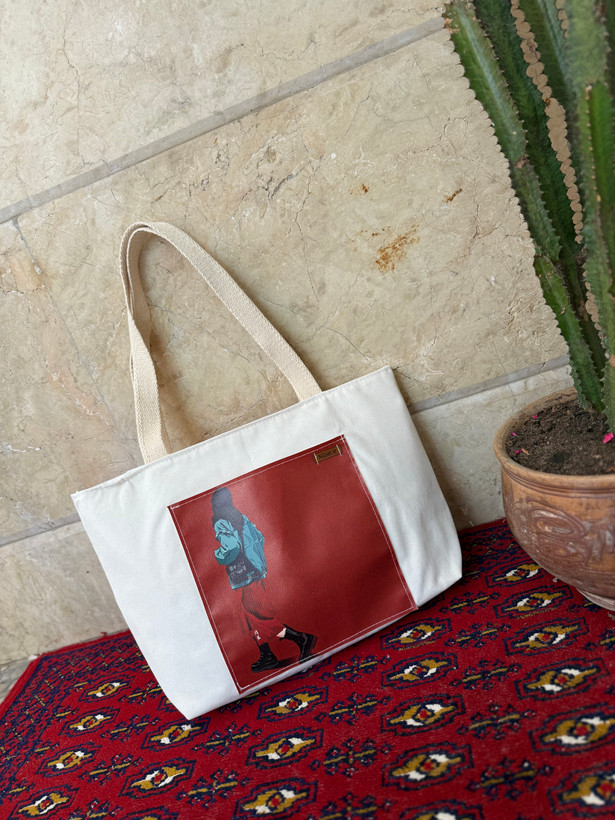 توتبگ پارچه ای سفید جیب جلو چرم فانتزی نیل ست